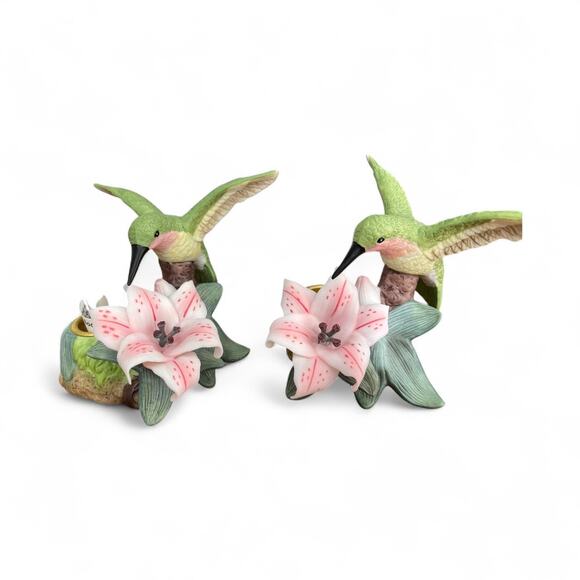 2 Avon Vintage Hummingbird candle holders - Picture 1 of 2